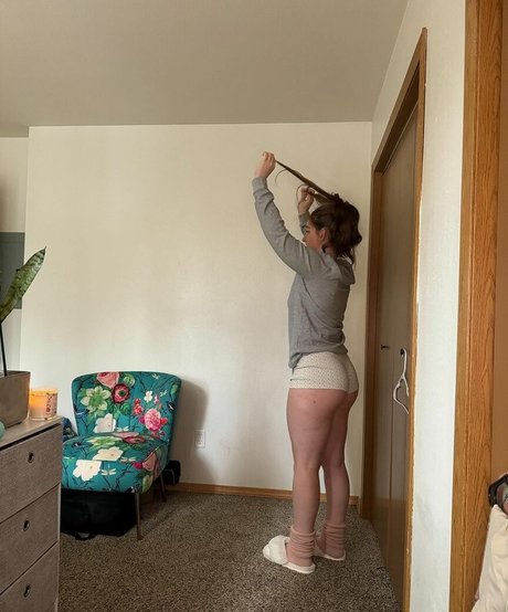 Adorablelilli modelo sexy galería