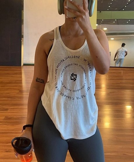 Fiza Choudhary estrella porno caliente fotos