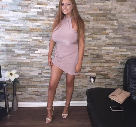 Amy Heslop estrella pornografica galerías