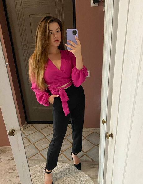 miiraamii estrella porno agradable fotos