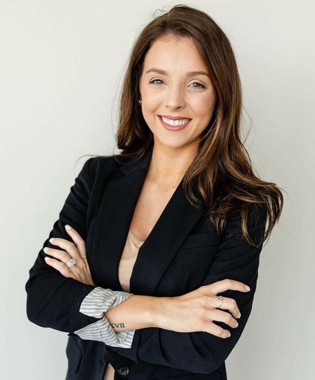 Ashlynn Thurber actriz libre imágenes