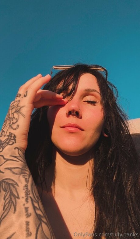 tully banks actriz sexual imagen