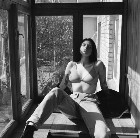 a krivoshlyk actriz de alta calidad imagen