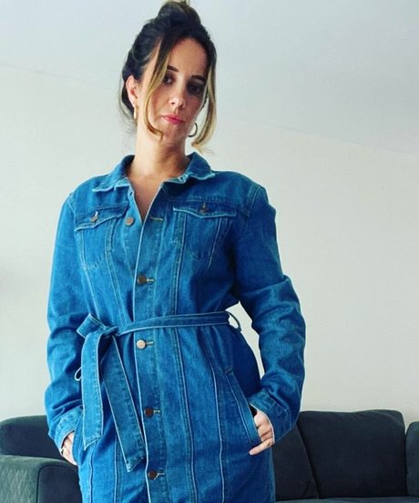 Scarlet Storm estrella caliente galerías