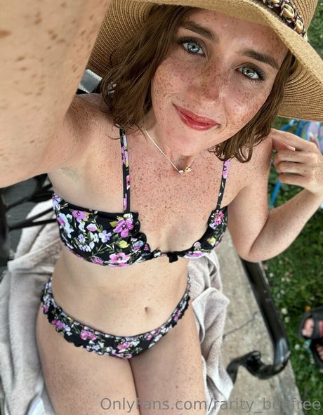 rarity beefree modelo desnuda foto