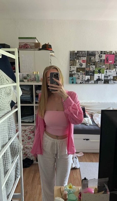 lenaahdl estrella porno atractiva galerías