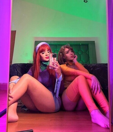 Scooby Doo actriz caliente archivo