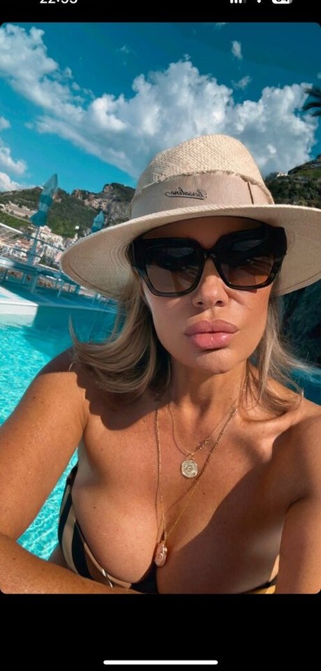 Annalisa Spetrini modelo de alta definición imagen