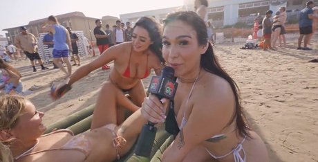 NerdballerTV bonita actriz imagen