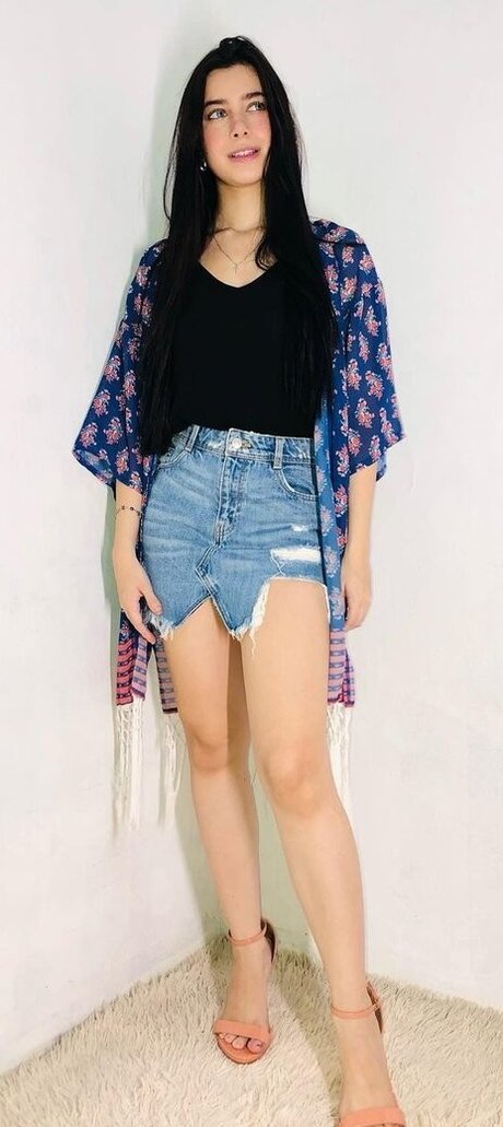 BiaGomez modelo adulto fotos