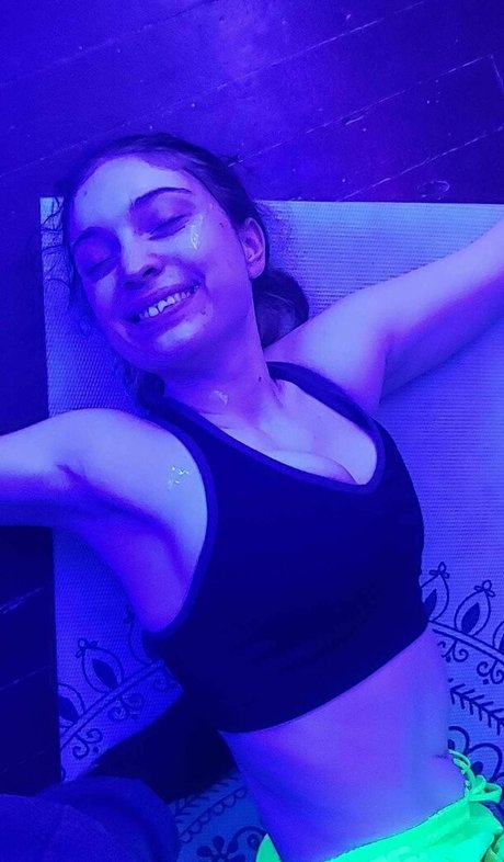 pissmintsalad estrella porno atractiva foto