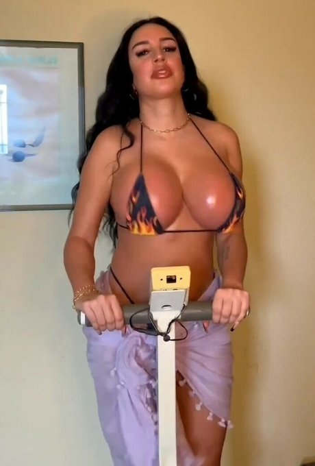 Mikaelabrbs hermosa estrella porno galería