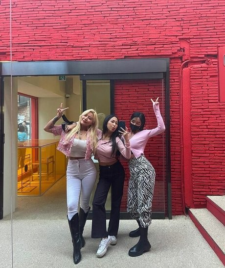 Lee Jaebeol hermosa actriz galerías