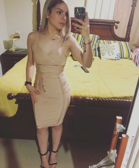 Solibeth Brito estrella porno perfecta galería