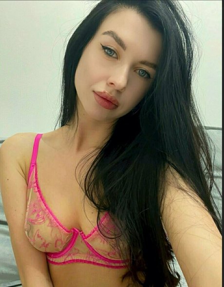 nikawest buena actriz imagen