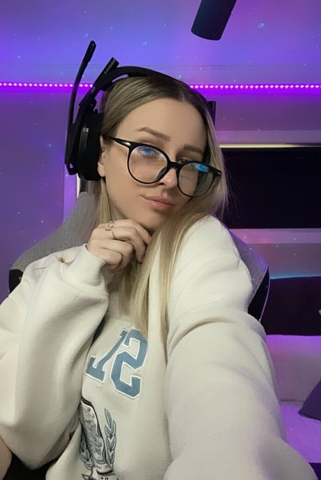 Cobyymj modelo erótico imagen