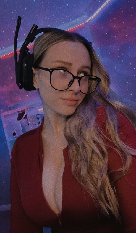 Cobyymj actriz de arte imagen