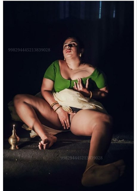 Nila Nambiar estrella hermosa imágenes