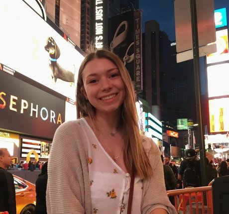 Sara Brooks libre de estrellas archivo