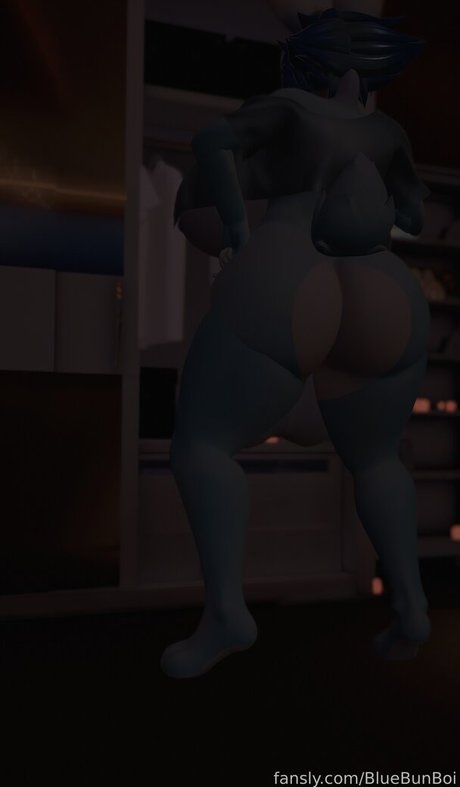 BlueBunBoi bonita actriz fotos