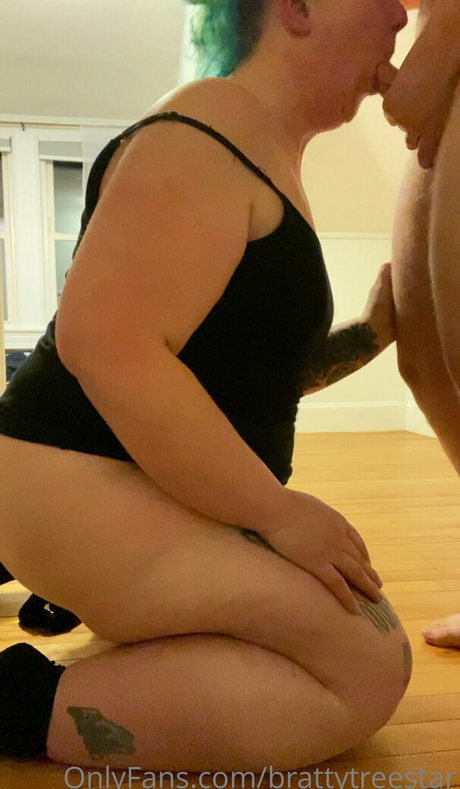 brattytreestar estrella porno del sexo foto