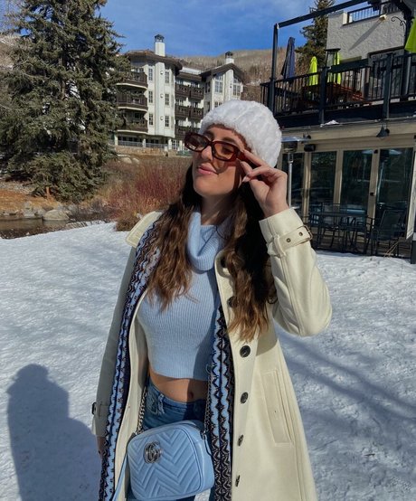 Monica Gonzalez modelo de arte foto