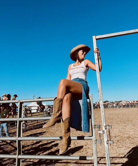 Monica Gonzalez buena estrella porno galería