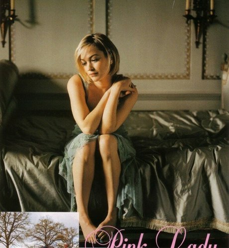 Sophia Myles estrella porno hermosa foto