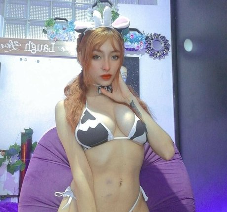 Nebamazee actriz exclusiva galería