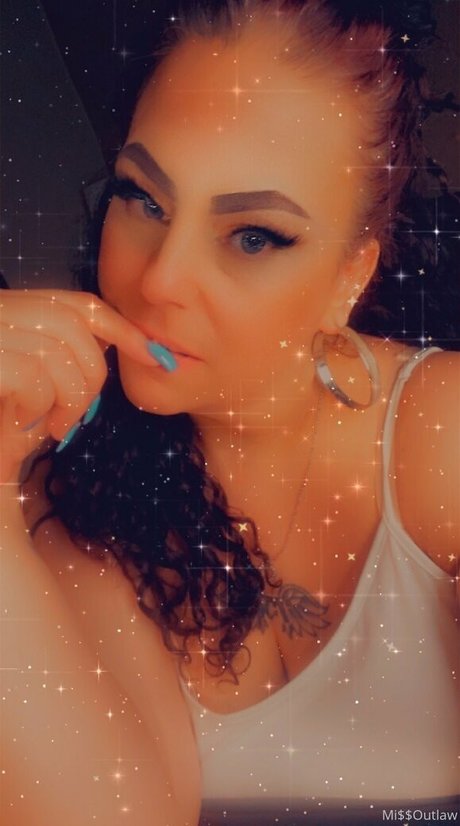 missoutlawakaladyk modelo galerías