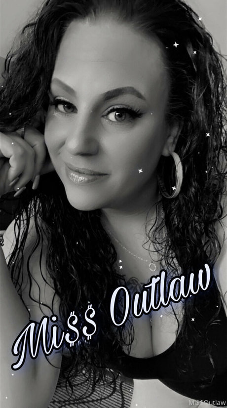 missoutlawakaladyk actriz caliente recopilación