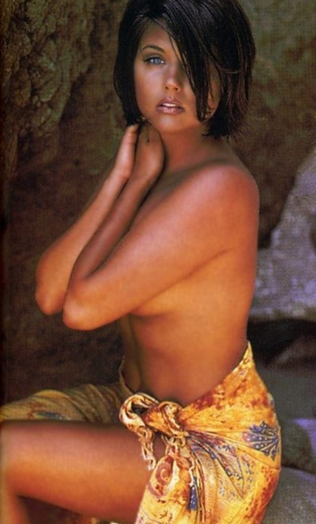 Tiffani Thiessen buen modelo galería