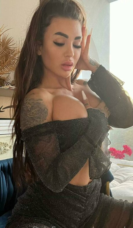 Susygala estrella porno en alta definición galerías