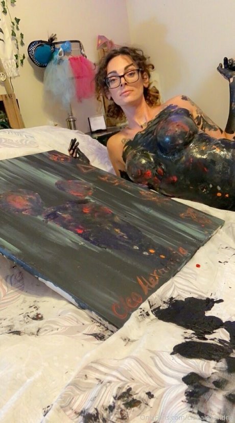 cleoalexandria modelo desnudos imagen