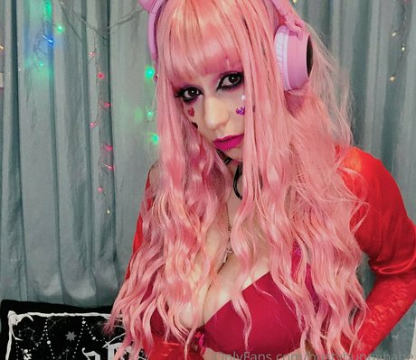 bustybunnybabe actriz imágenes