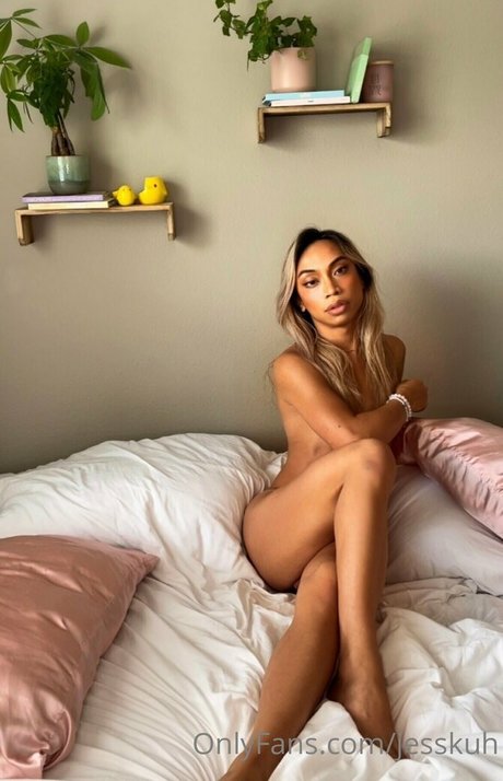 jesskuh actriz de desnudos foto