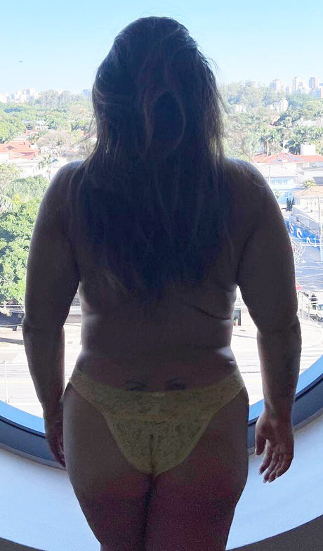 Preta Gil estrella xxx galería