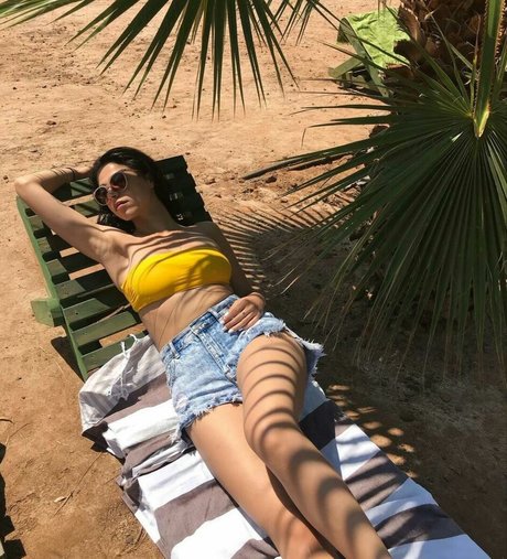 Mehtap Ziyagil Asmr estrella porno adulto fotos