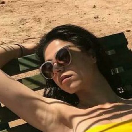 Mehtap Ziyagil Asmr modelo libre galerías