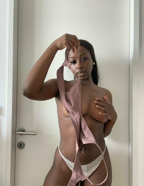 itskeishabrooks modelo de arte archivo