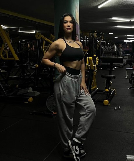 Hale Cabbar modelo bonita imágenes