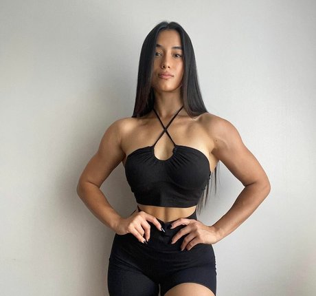 Hale Cabbar actriz erótica archivo