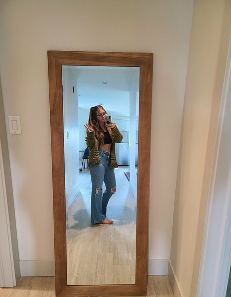 FreeJademoon modelo libre galería