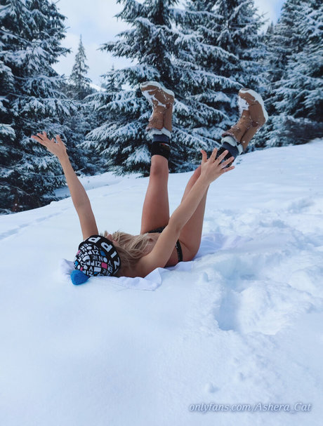 ashera cat actriz de alta calidad archivo