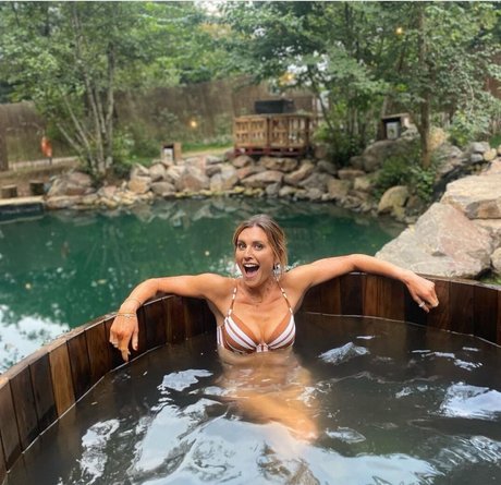 Orla Chennaoui estrella atractiva imagen