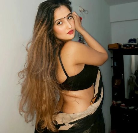 Aniza Hazel modelo perfecto imagen