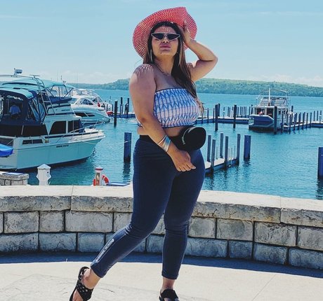 Akankshya Rijal desnudos estrella foto