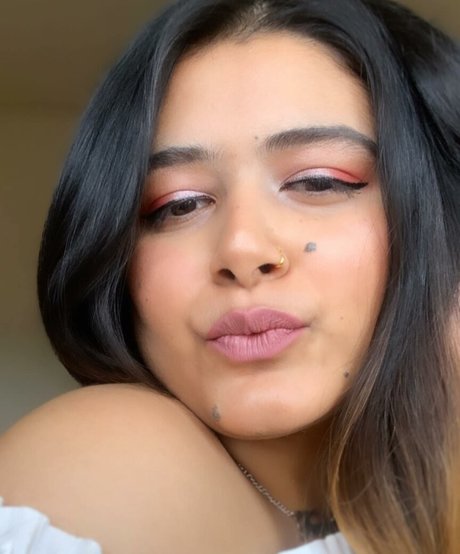 Akankshya Rijal estrella de alta definición imágenes