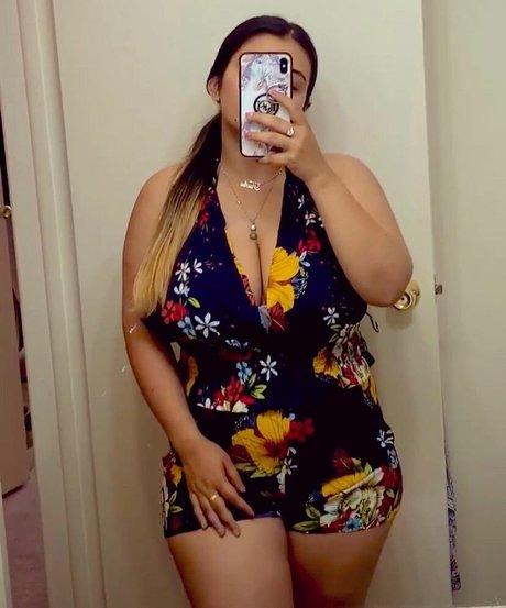 Akankshya Rijal modelo sexual fotos