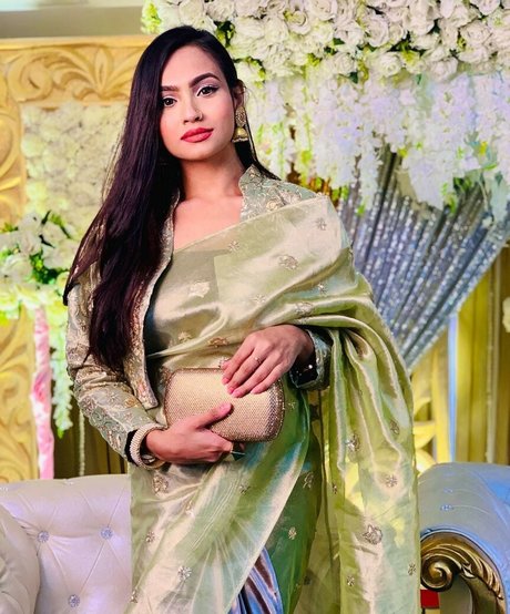 Umme Zamilatun Naima estrella recopilación